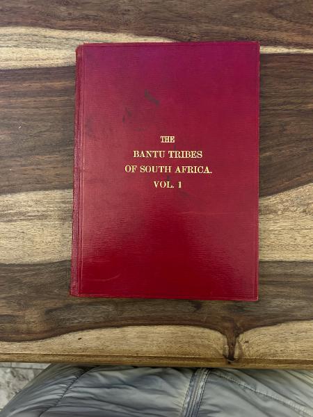 The Bantu Tribes of South Africa: Reproductions of Photographic Studies (Volume 1, Section 1: The Bavenda)