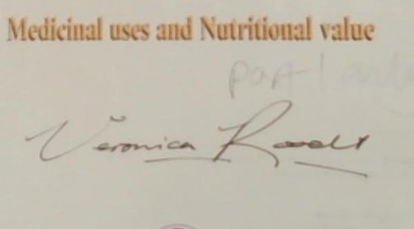 Trees and Shrubs of the Okavango Delta: Medicinal Uses and Nutritional Value (Shell Field Guide Series, Part I) Signed by the Author Veronica Roodt